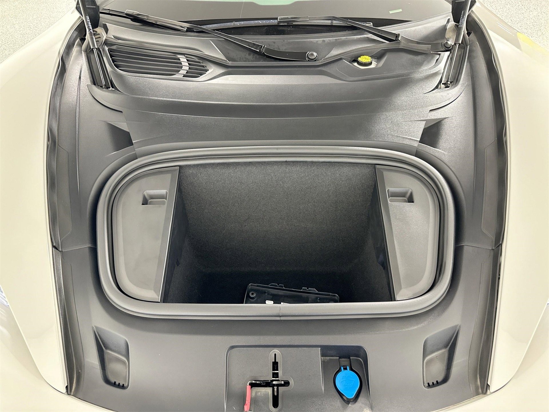 Certified 2024 Porsche Taycan GTS w/ Technology Package image 37