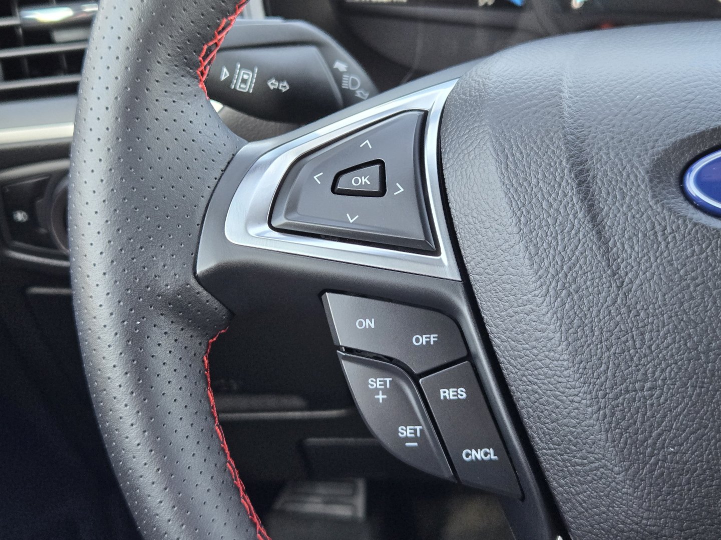 Used 2023 Ford Edge ST-Line AWD/4WD image 24