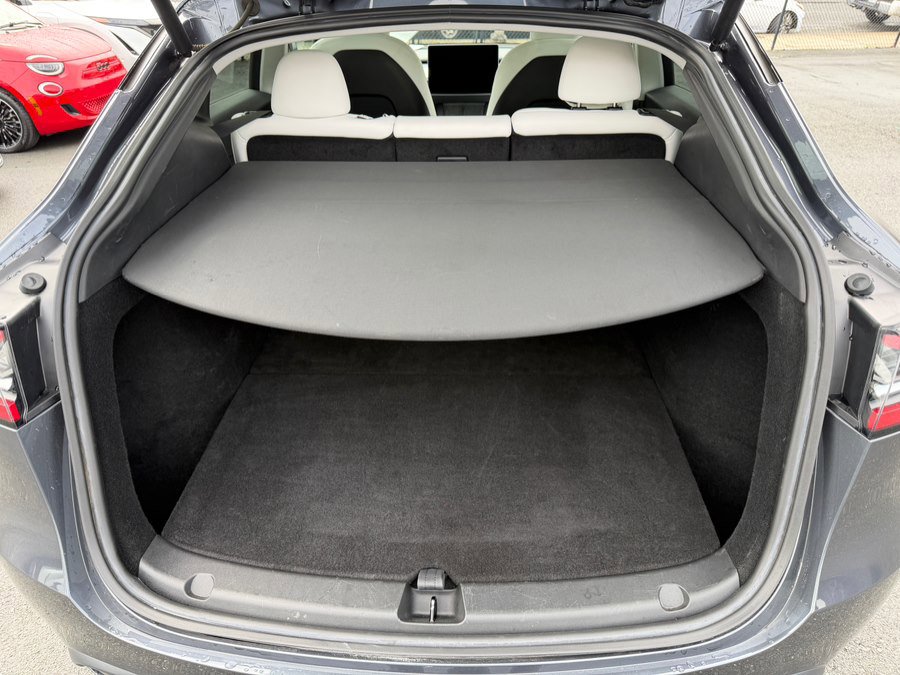 Used 2023 Tesla Model Y Long Range image 44