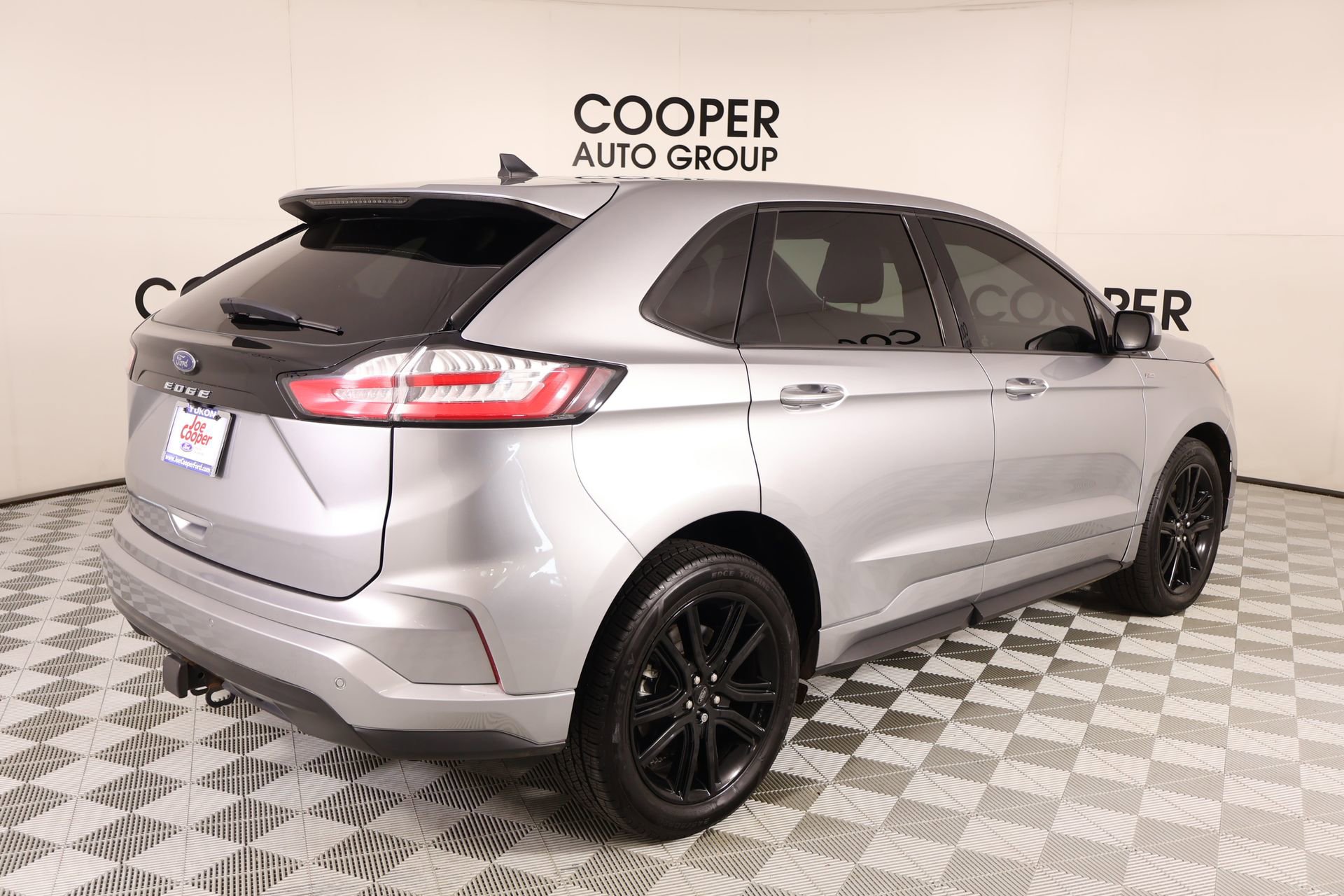 Used 2022 Ford Edge ST-Line w/ Class II Trailer Tow Package AWD/4WD image 21