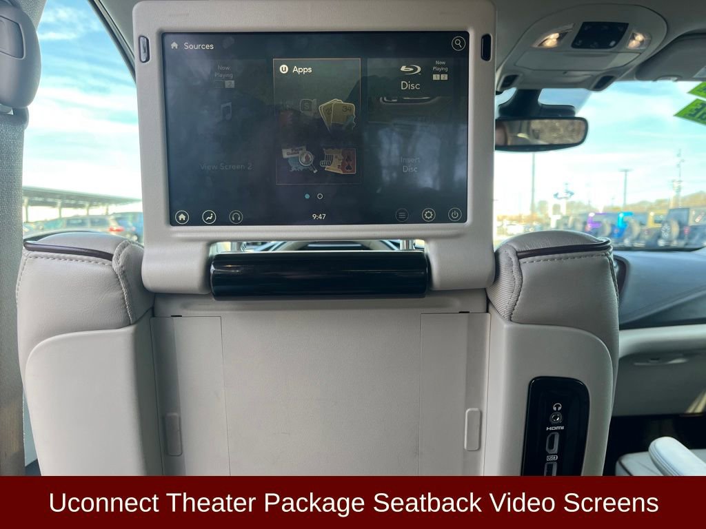 Used 2017 Chrysler Pacifica Limited w/ UConnect Theater Package image 21
