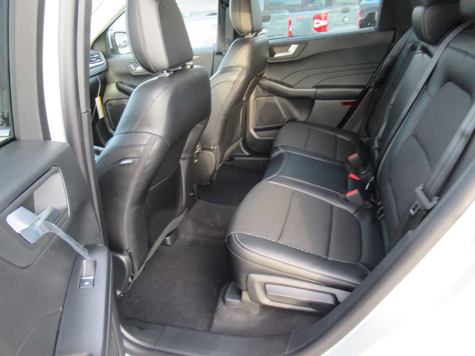 New 2026 Ford Escape SE FWD image 12