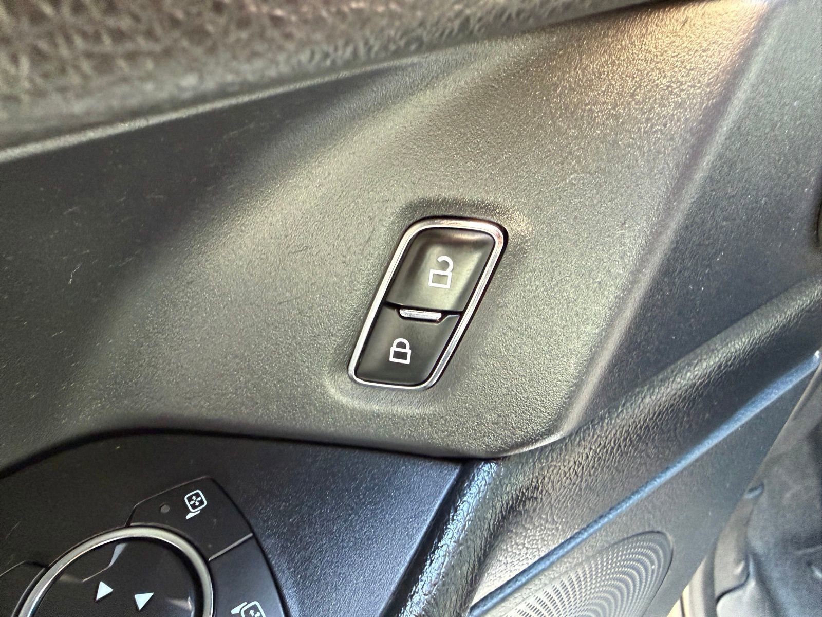 Used 2019 Ford Expedition Max XLT AWD/4WD image 16