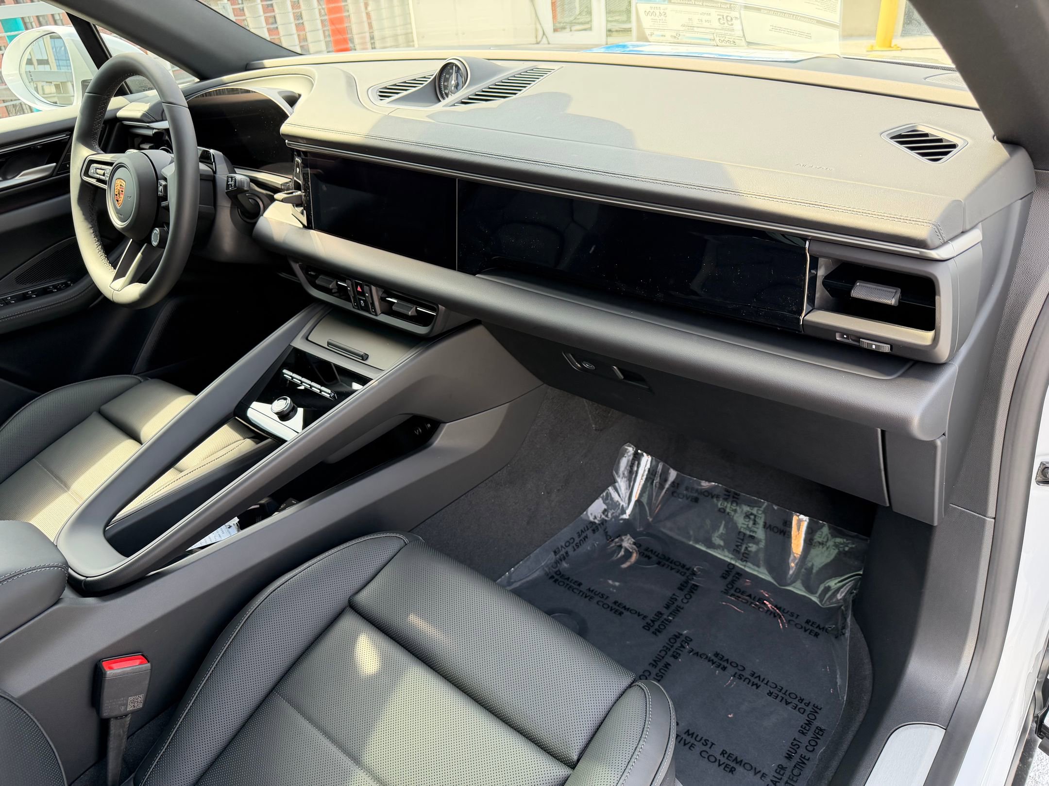 New 2026 Porsche Macan 4 Electric AWD/4WD image 17