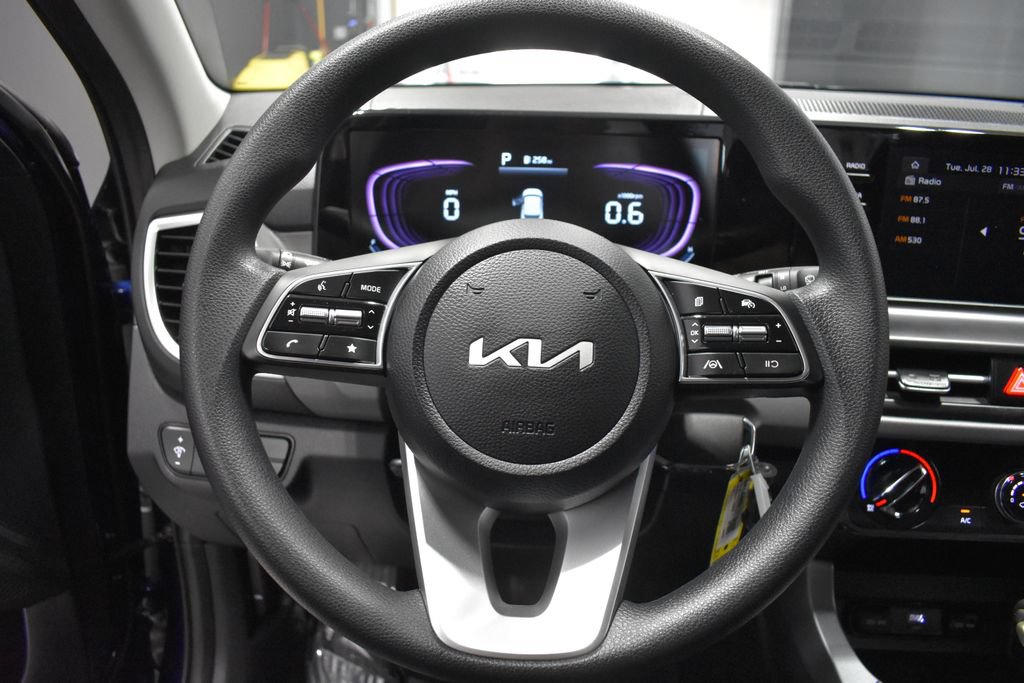 Used 2026 Kia Seltos LX FWD image 25