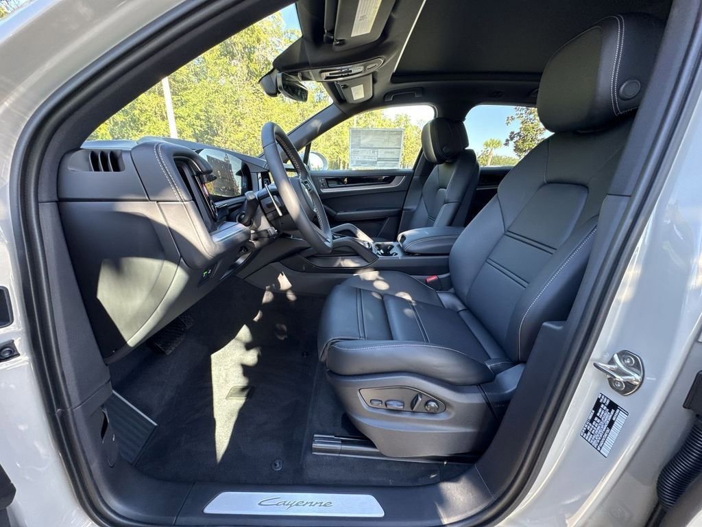 Certified 2026 Porsche Cayenne image 7