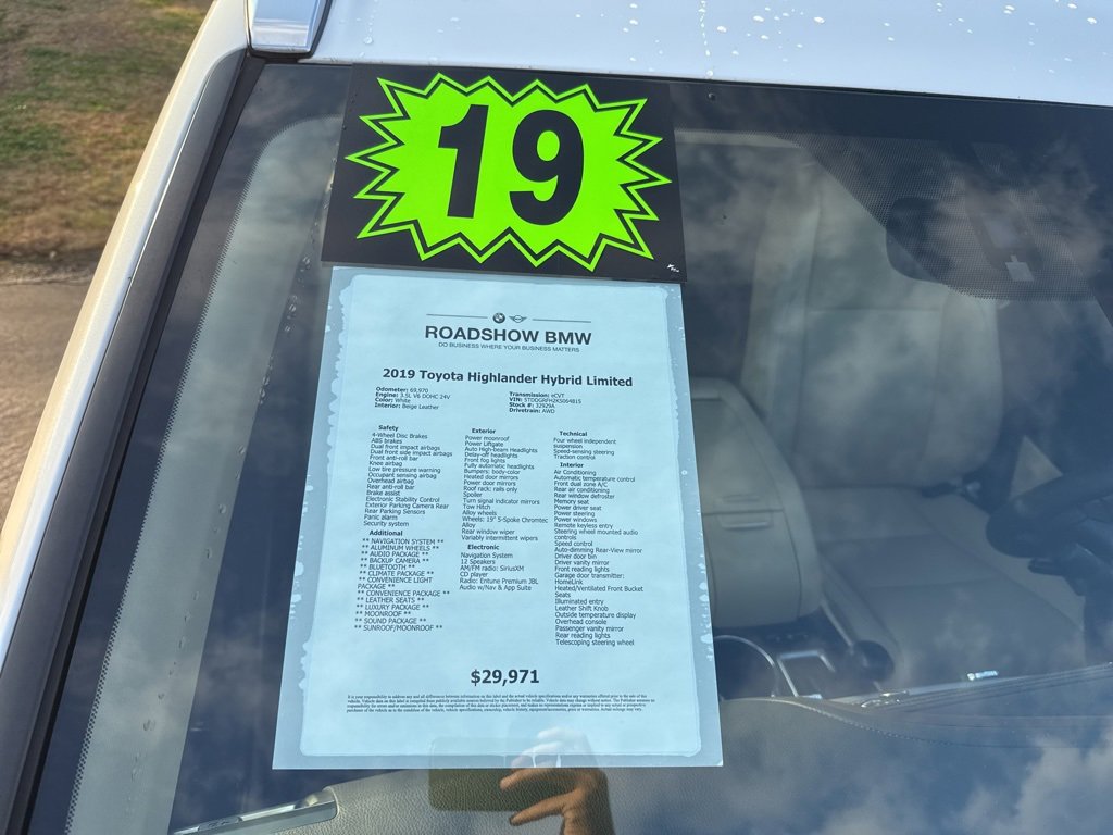 Used 2019 Toyota Highlander Limited image 21