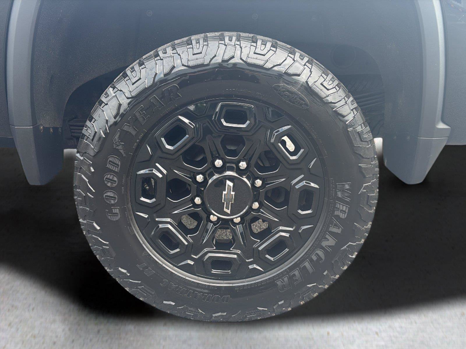 Used 2024 Chevrolet Silverado 2500 LT w/ Midnight Edition AWD/4WD image 57