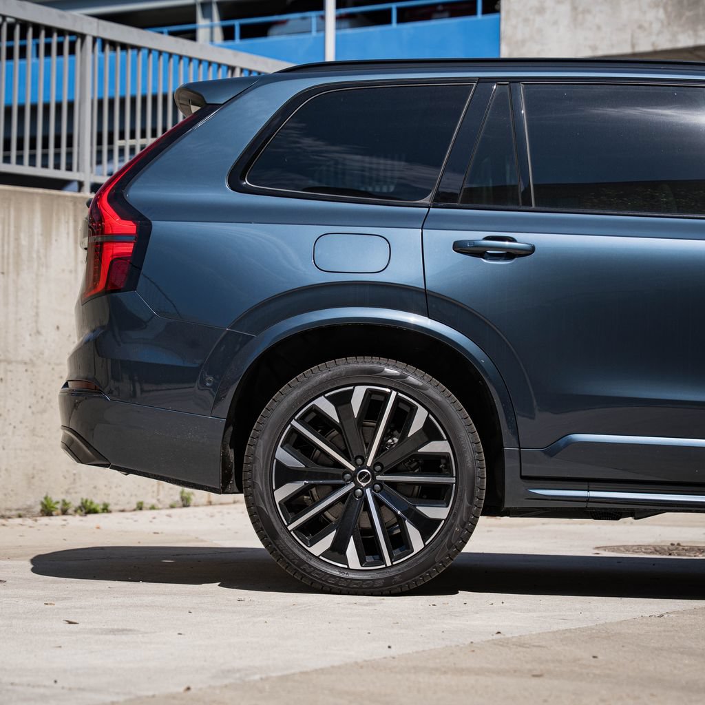 New 2026 Volvo XC90 B6 Ultra w/ Protection Package Premier AWD/4WD image 5