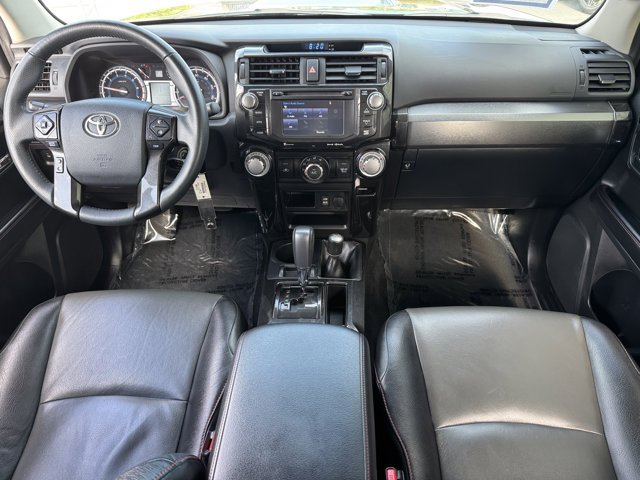Used 2016 Toyota 4Runner SR5 AWD/4WD image 10