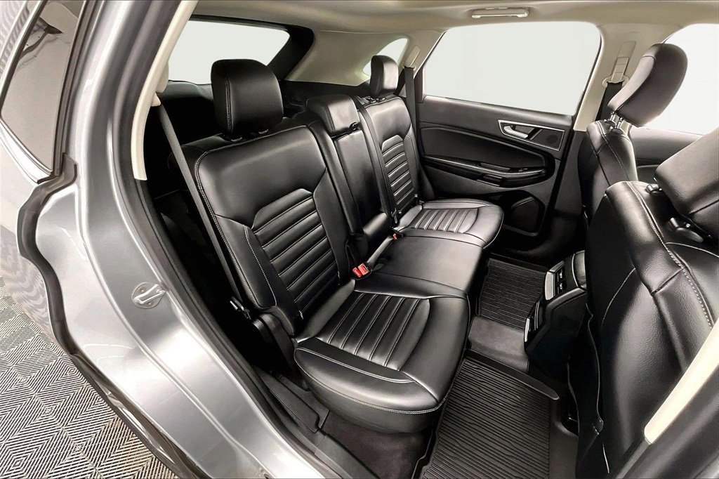 Used 2022 Ford Edge SEL w/ Convenience Package image 27