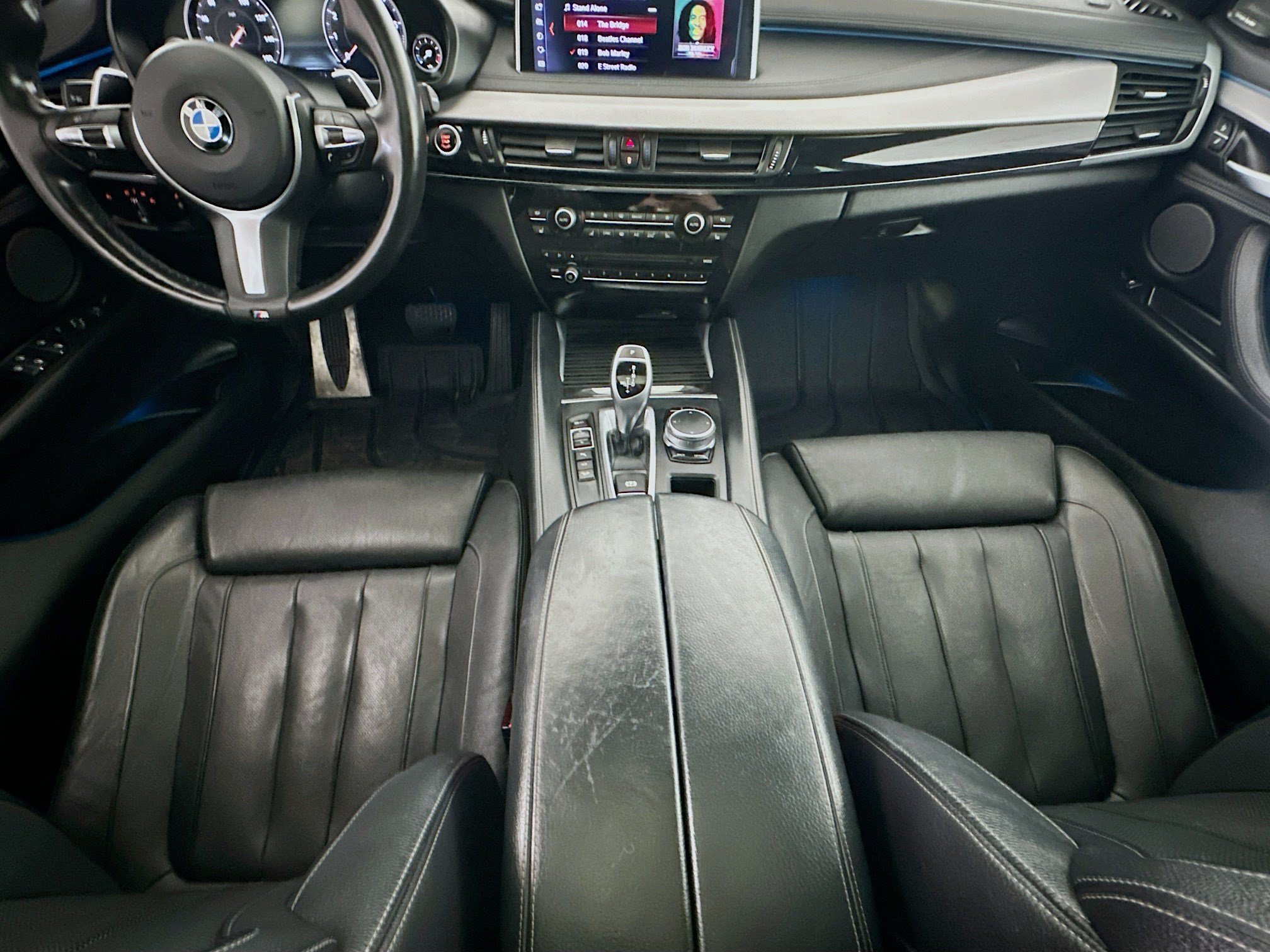 Used 2019 BMW X6 xDrive50i w/ M Sport Package AWD/4WD image 18