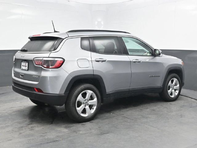 Used 2021 Jeep Compass Latitude w/ Convenience Group AWD/4WD image 8