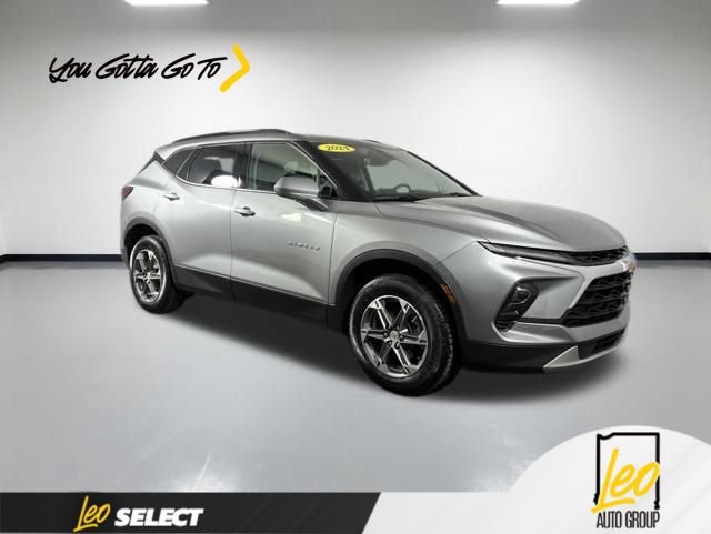 Used 2024 Chevrolet Blazer LT w/ Convenience Package FWD image 1
