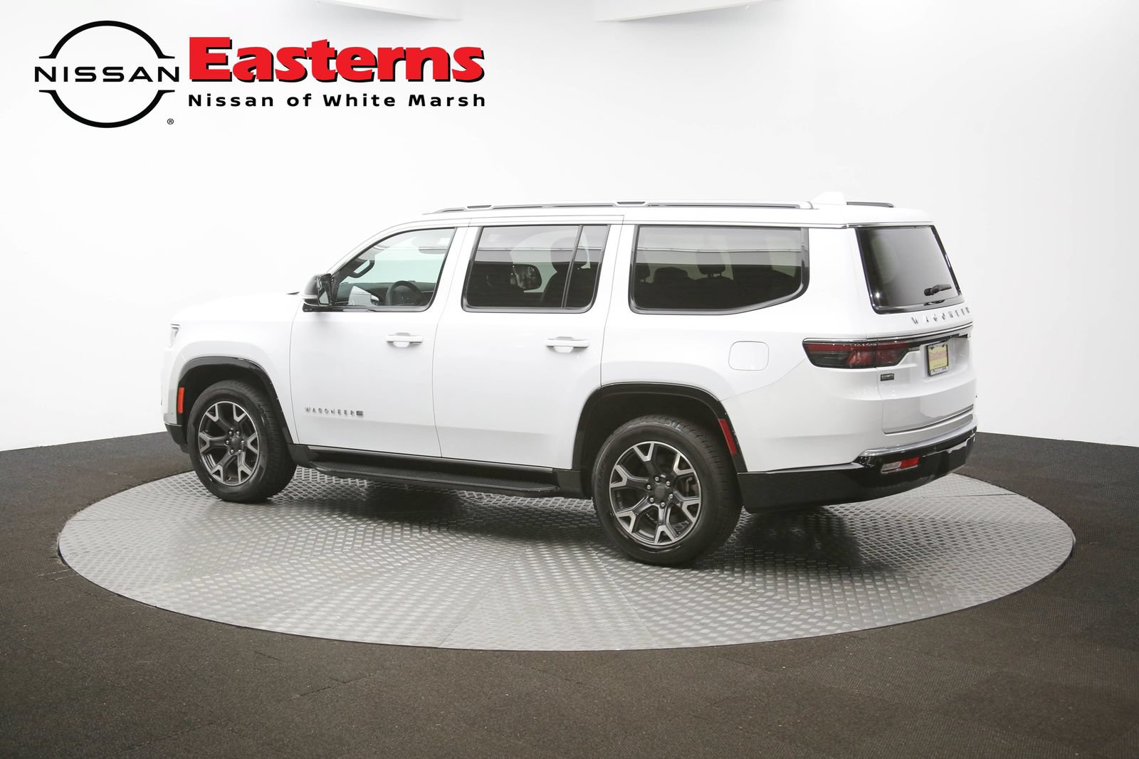 Used 2023 Jeep Wagoneer Series III w/ Preferred Equipment Group RWD image 61
