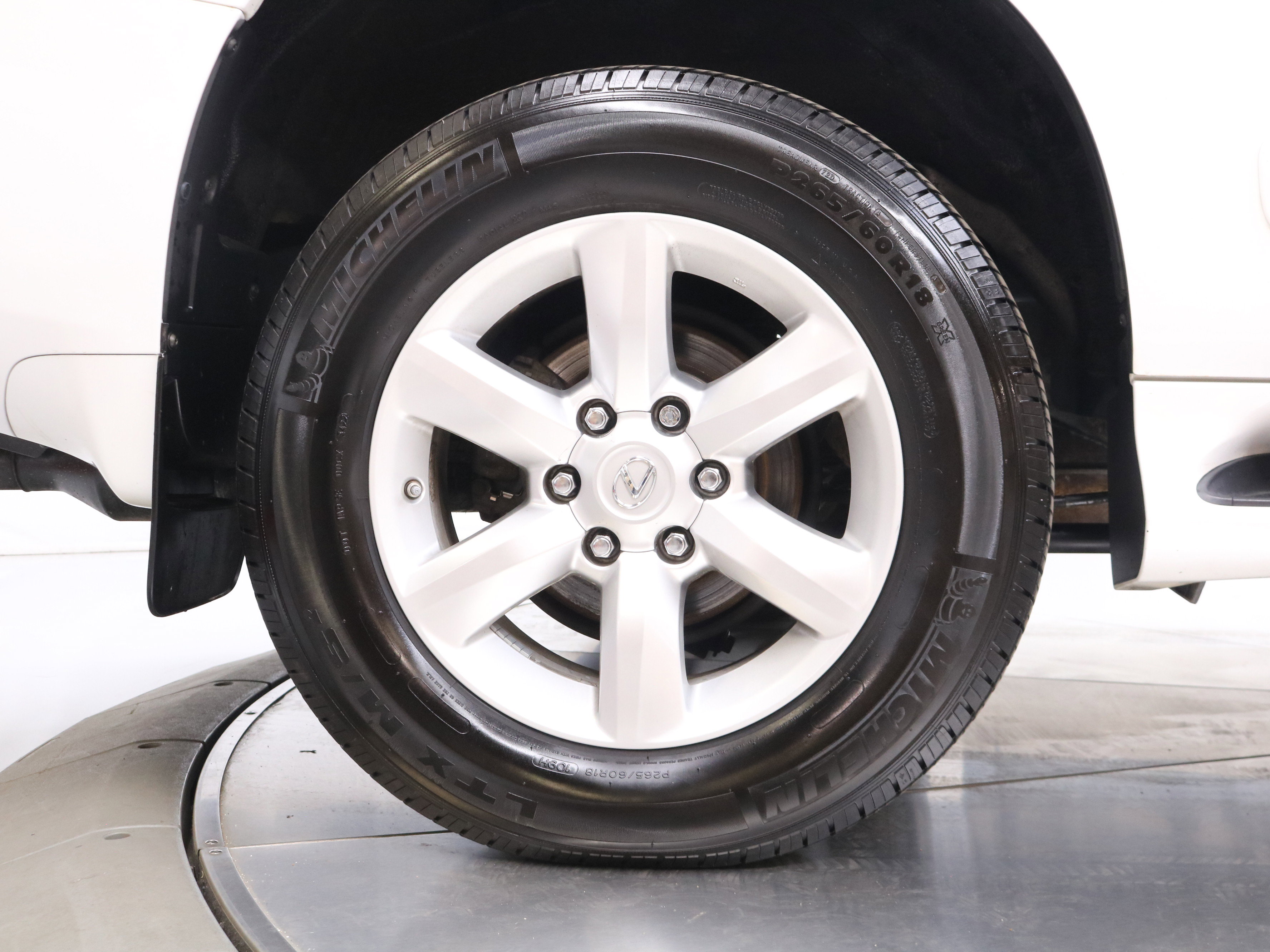 Used 2013 Lexus GX 460 image 29