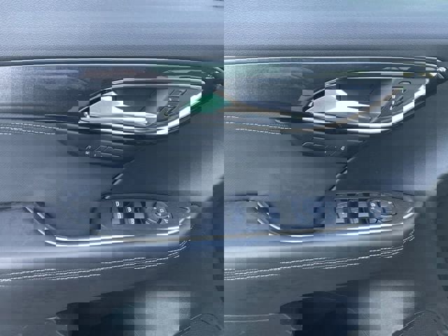 Used 2025 Buick Envision Preferred image 25