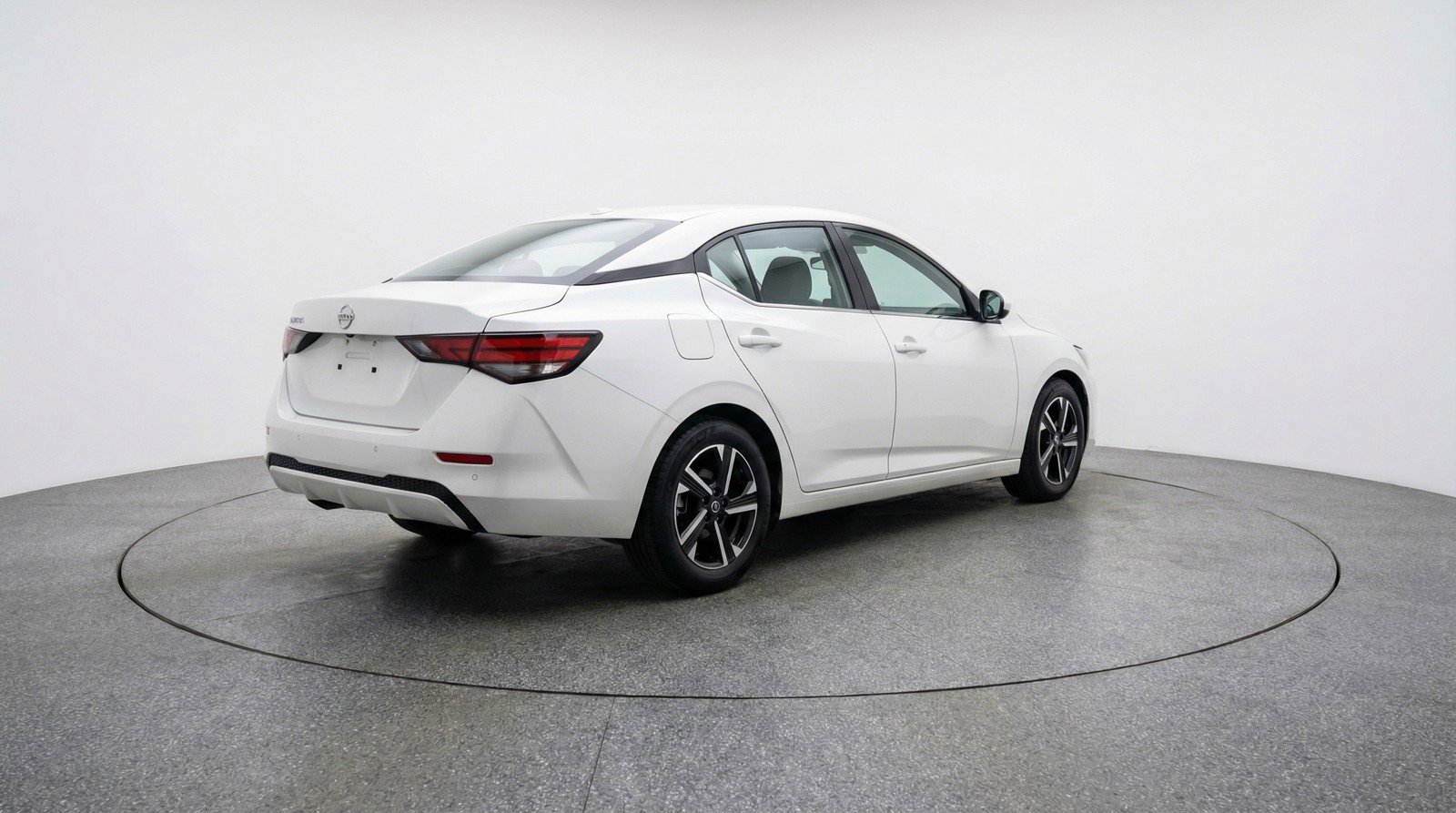 Used 2025 Nissan Sentra SV FWD image 9