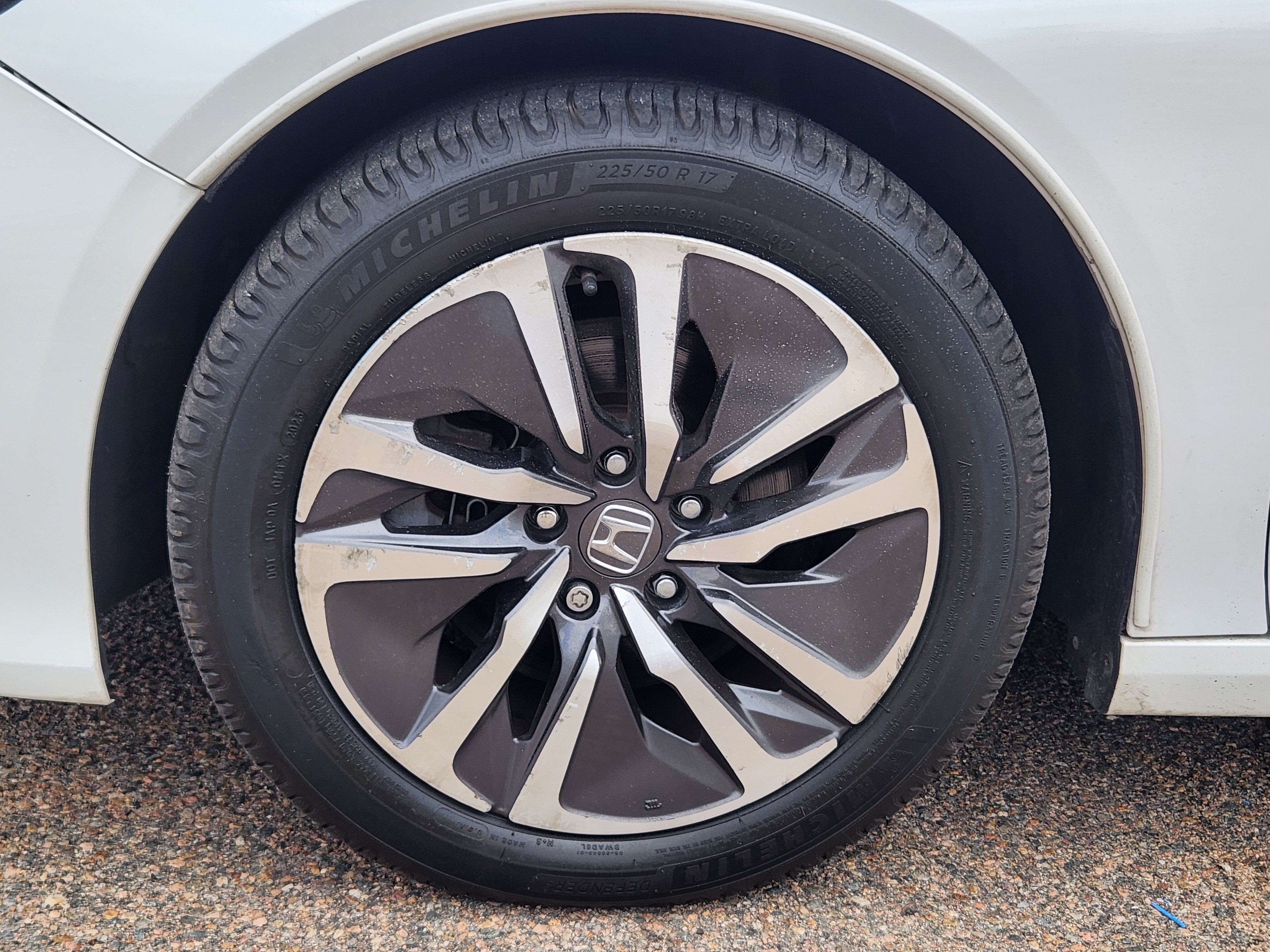 Used 2020 Honda Accord Touring image 7