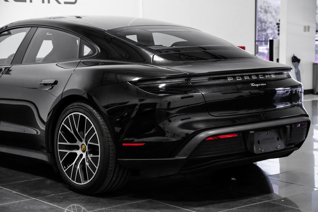 Used 2023 Porsche Taycan w/ Premium Package image 20