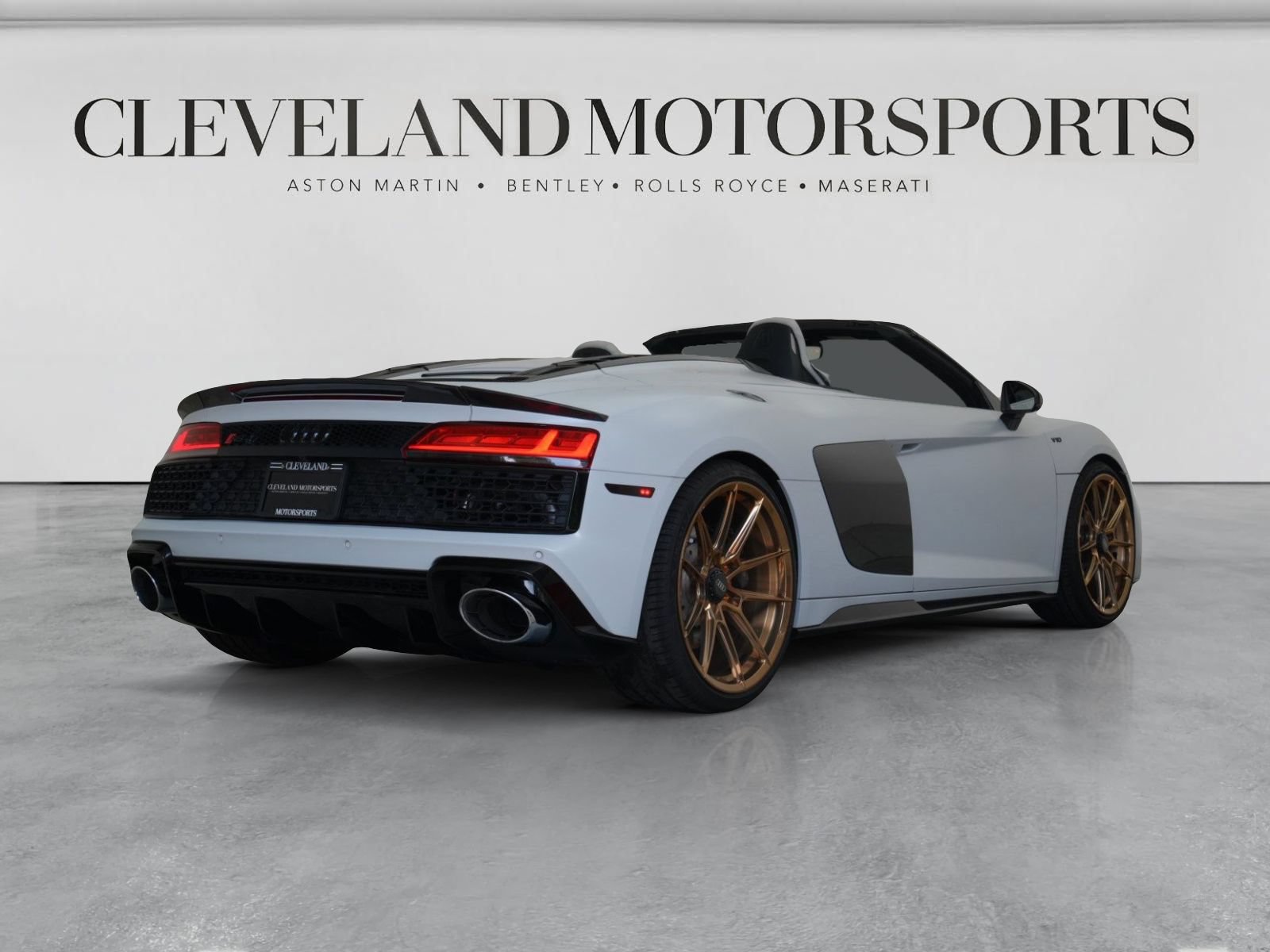 Used 2020 Audi R8 V10 w/ Carbon Exterior Package AWD/4WD image 41