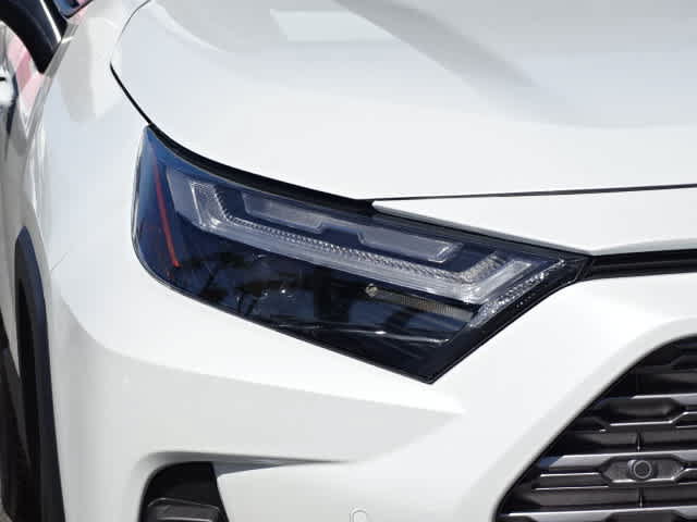 Used 2025 Toyota RAV4 Limited w/ Advanced Technology Package FWD image 5