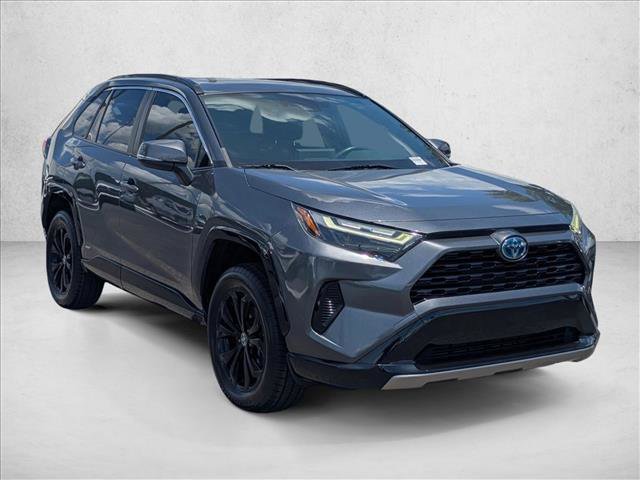 Used 2022 Toyota RAV4 SE w/ Convenience Package AWD/4WD image 3