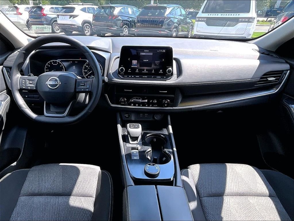 Certified 2026 Nissan Rogue SV AWD/4WD image 21