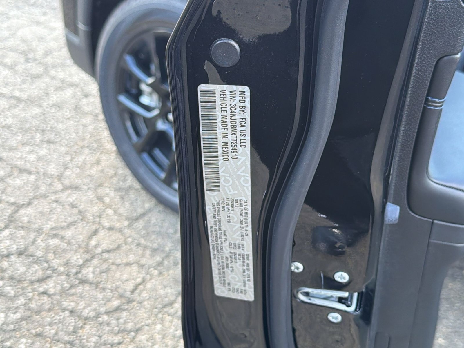 New 2026 Jeep Compass Latitude AWD/4WD image 25