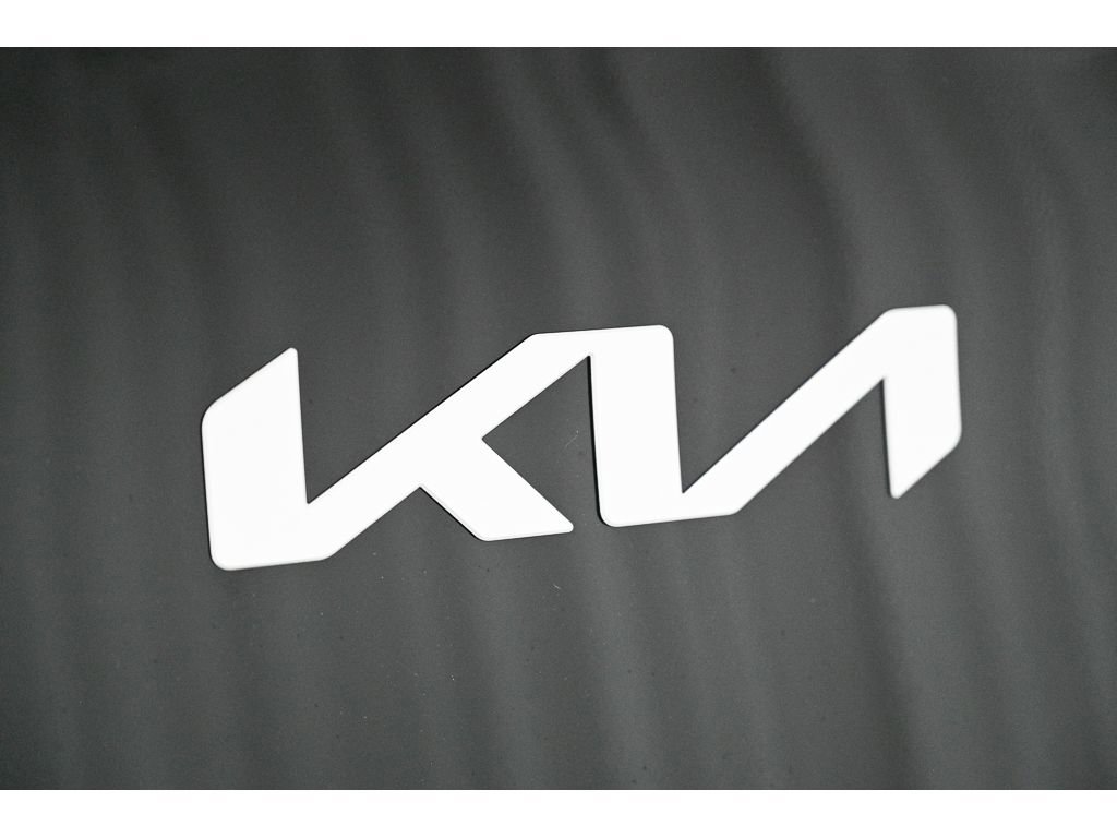 New 2025 Kia EV6 Wind image 40