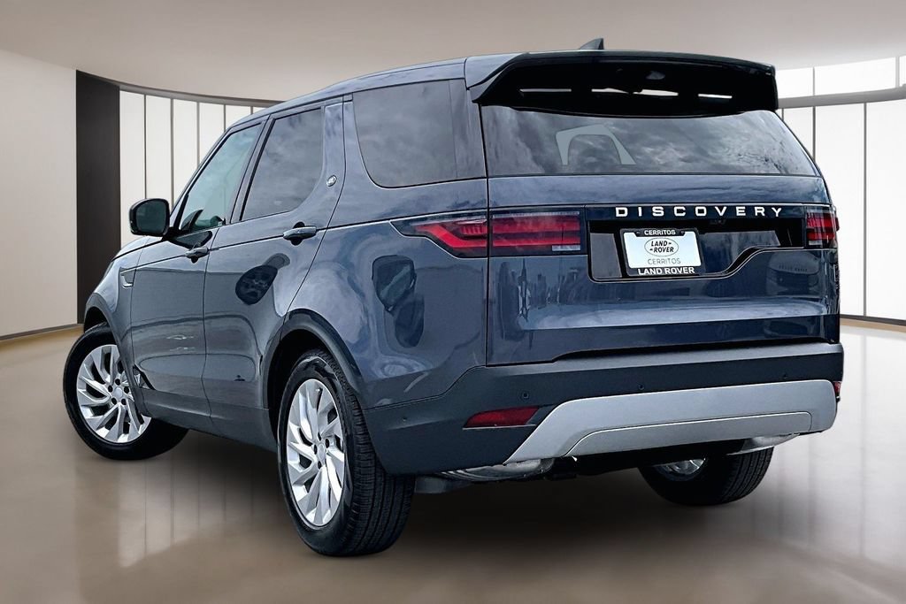 New 2026 Land Rover Discovery S AWD/4WD image 3