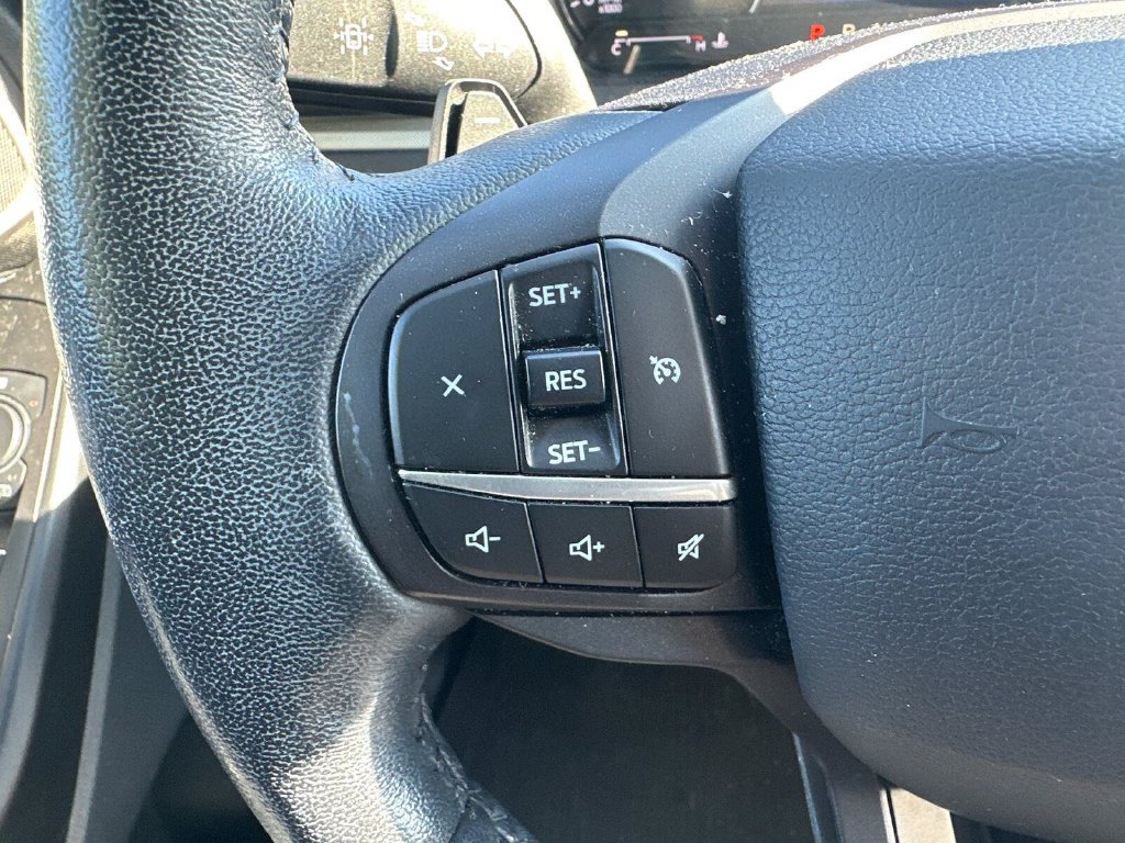 Used 2020 Ford Explorer XLT w/ Comfort Package AWD/4WD image 19