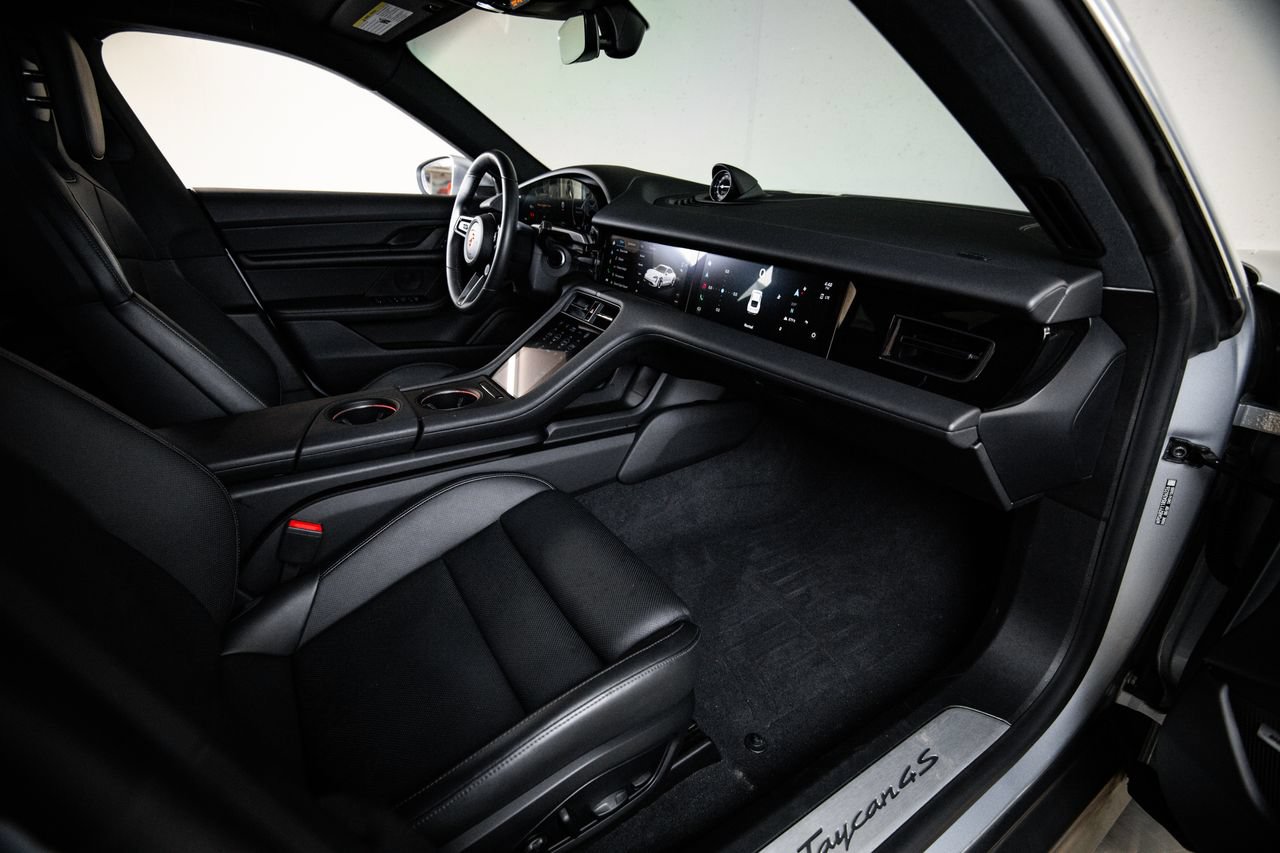 Certified 2024 Porsche Taycan 4S AWD/4WD image 29