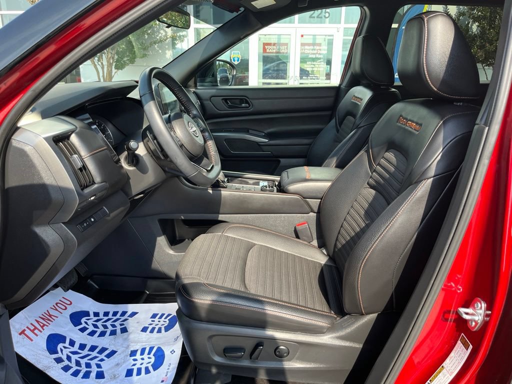 Used 2024 Nissan Pathfinder Rock Creek AWD/4WD image 4