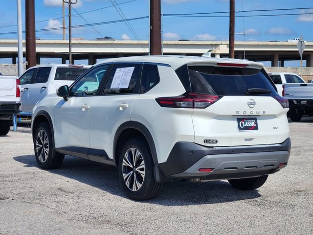 Used 2023 Nissan Rogue SV FWD image 5