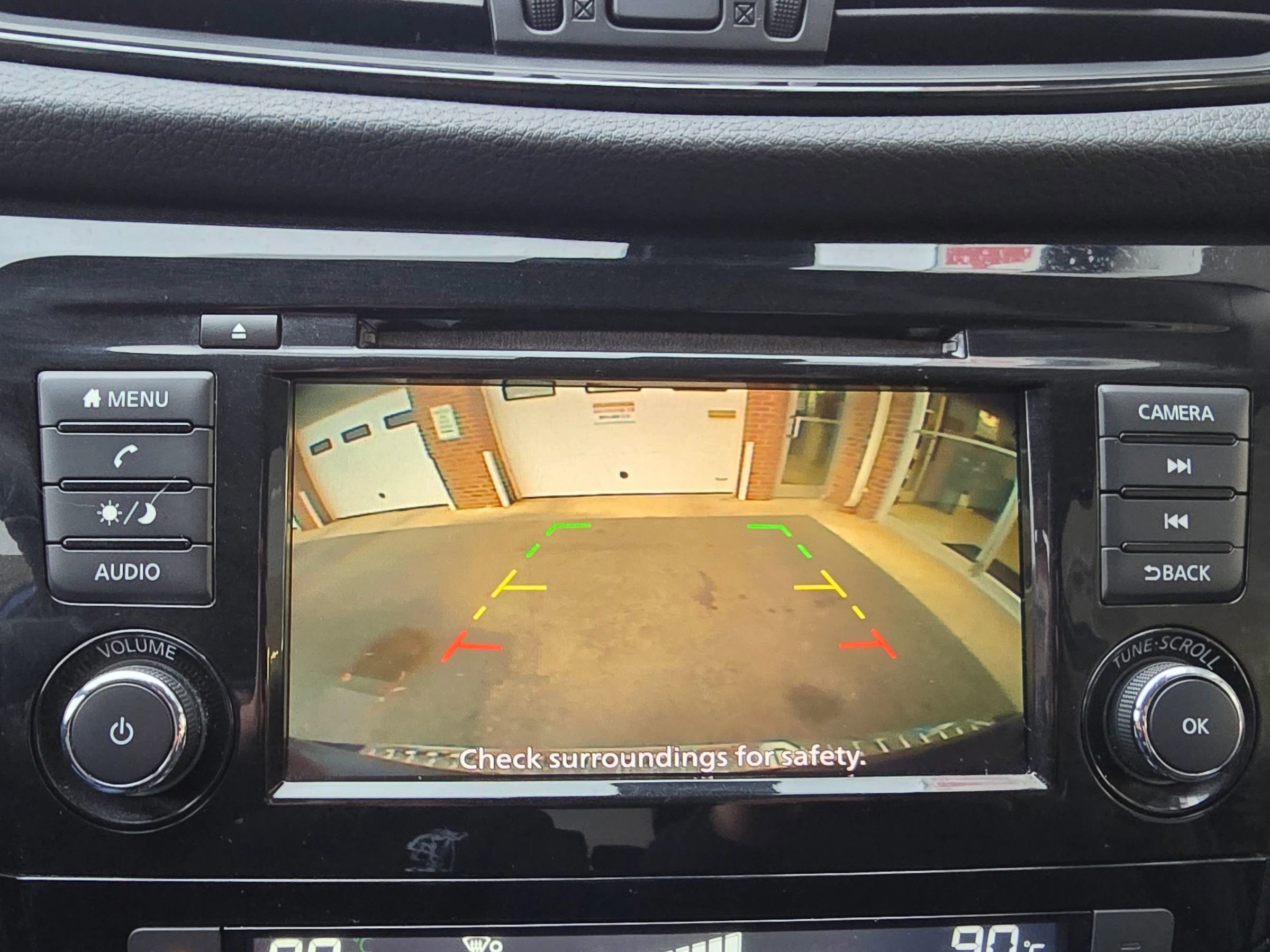 Used 2020 Nissan Rogue SV image 25