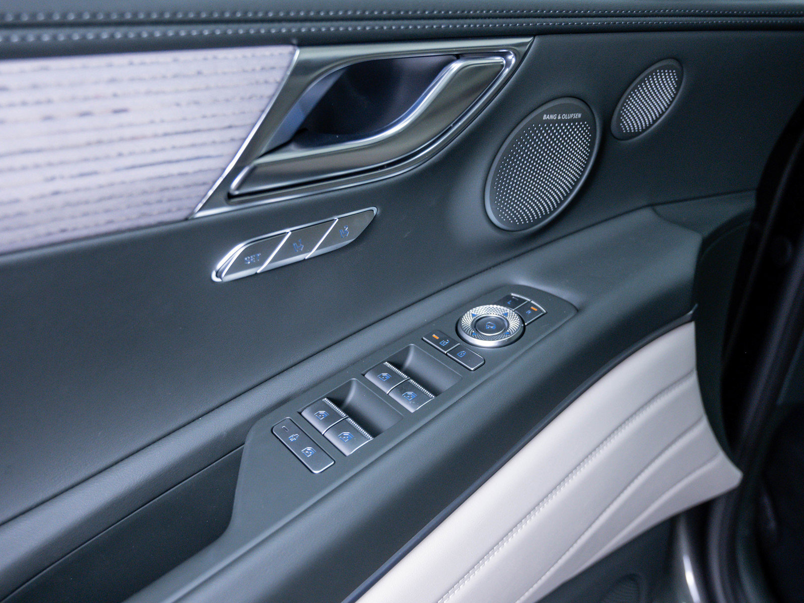 New 2026 Genesis GV80 2.5T Advanced image 19