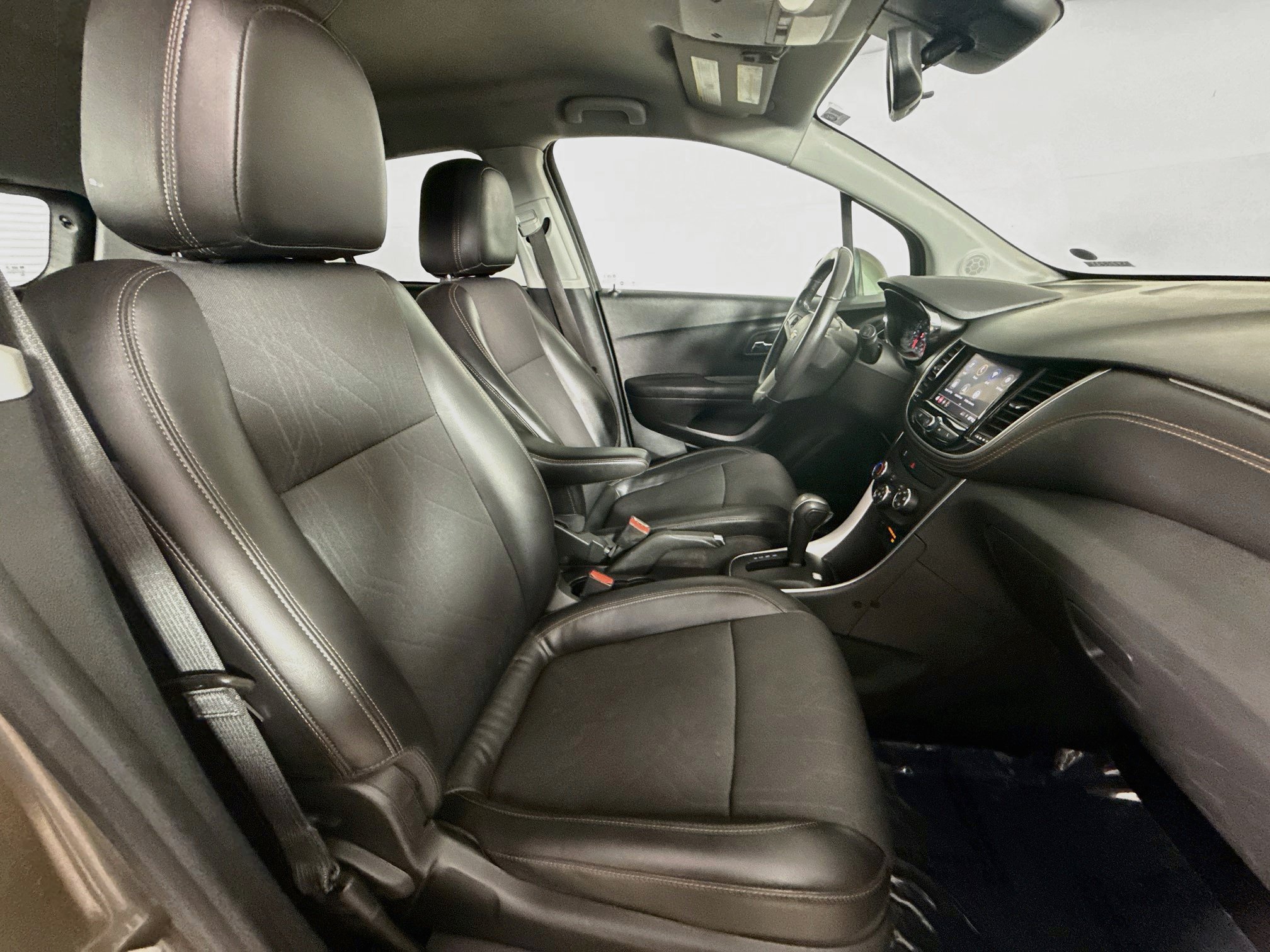 Used 2022 Chevrolet Trax LT w/ Driver Confidence Package AWD/4WD image 33