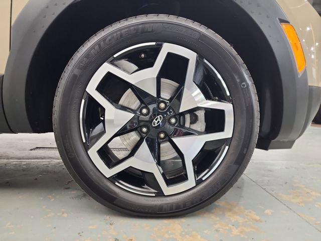 Used 2023 Hyundai Santa Cruz Limited image 40