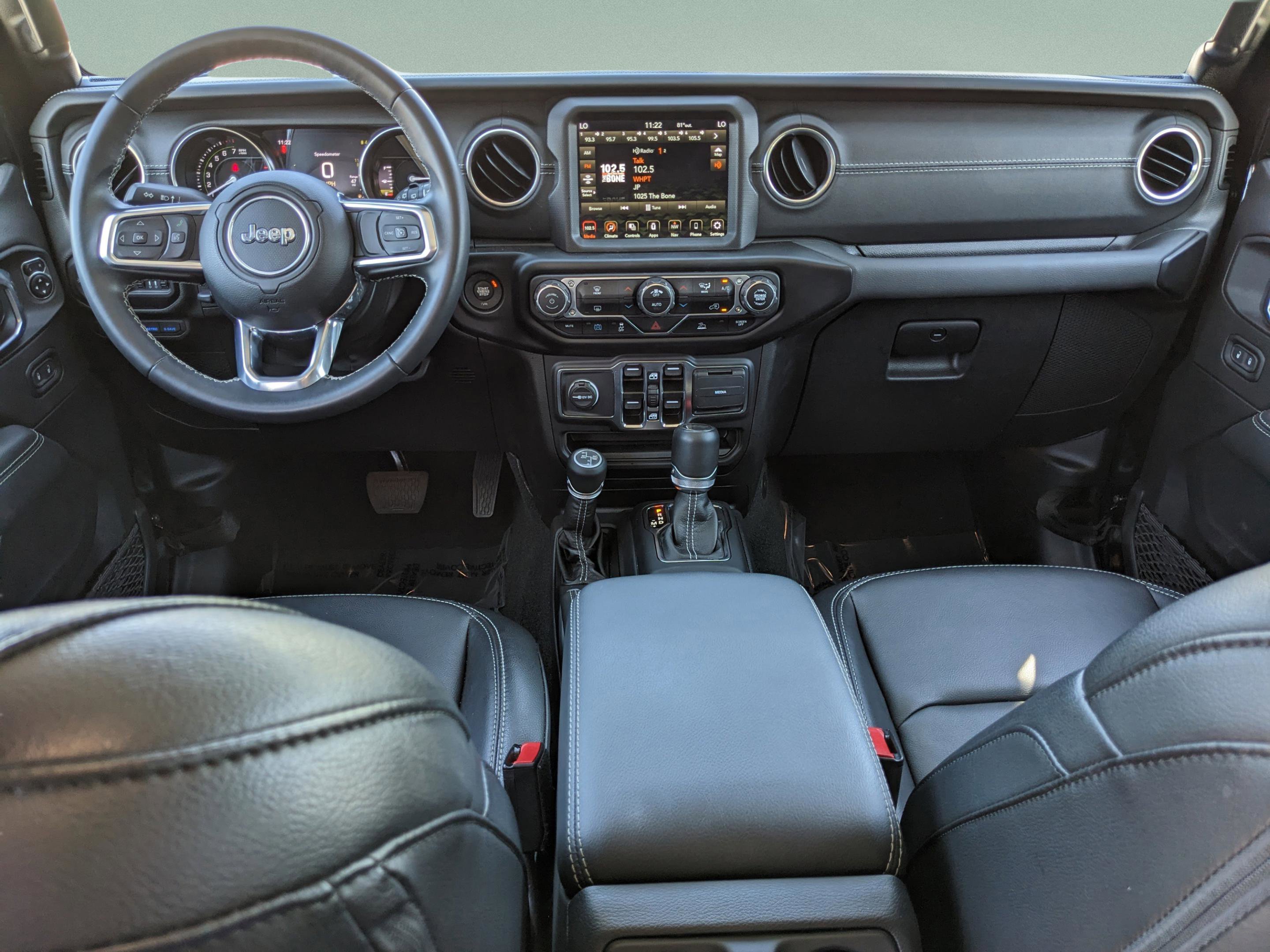 Used 2022 Jeep Wrangler Unlimited Sahara image 13