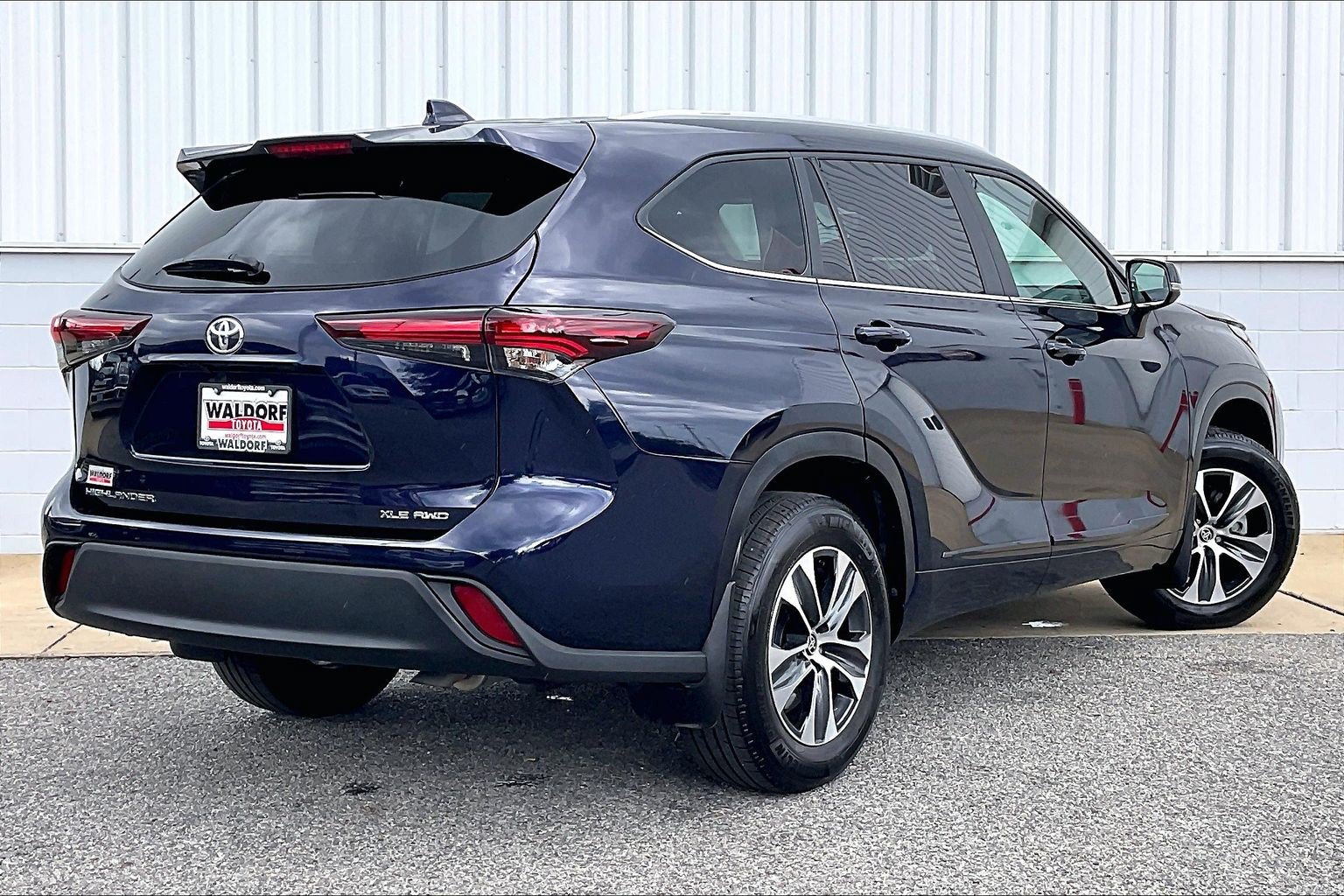 Used 2026 Toyota Highlander XLE AWD/4WD image 17
