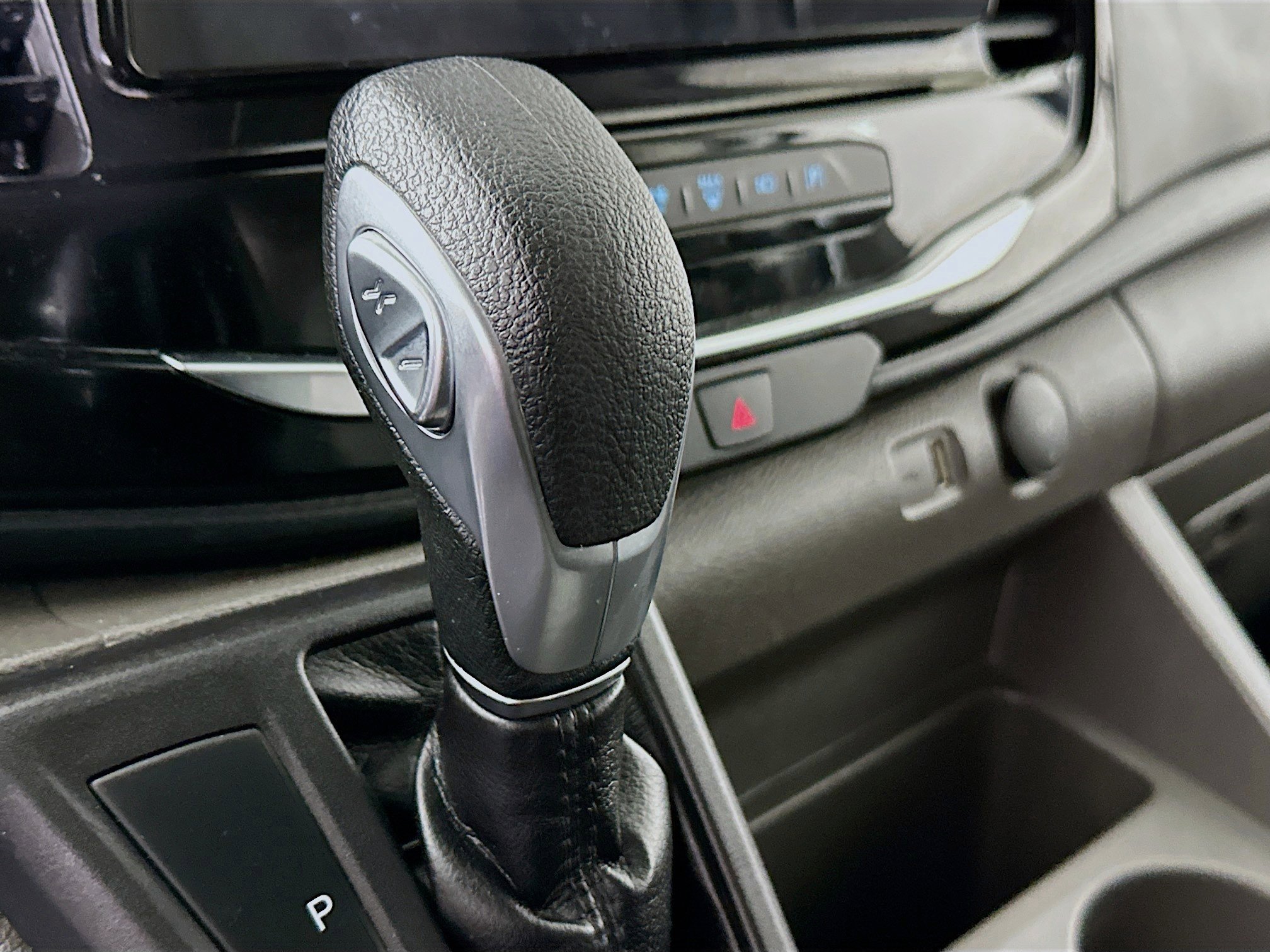 Used 2023 Ford Transit 350 XLT image 20