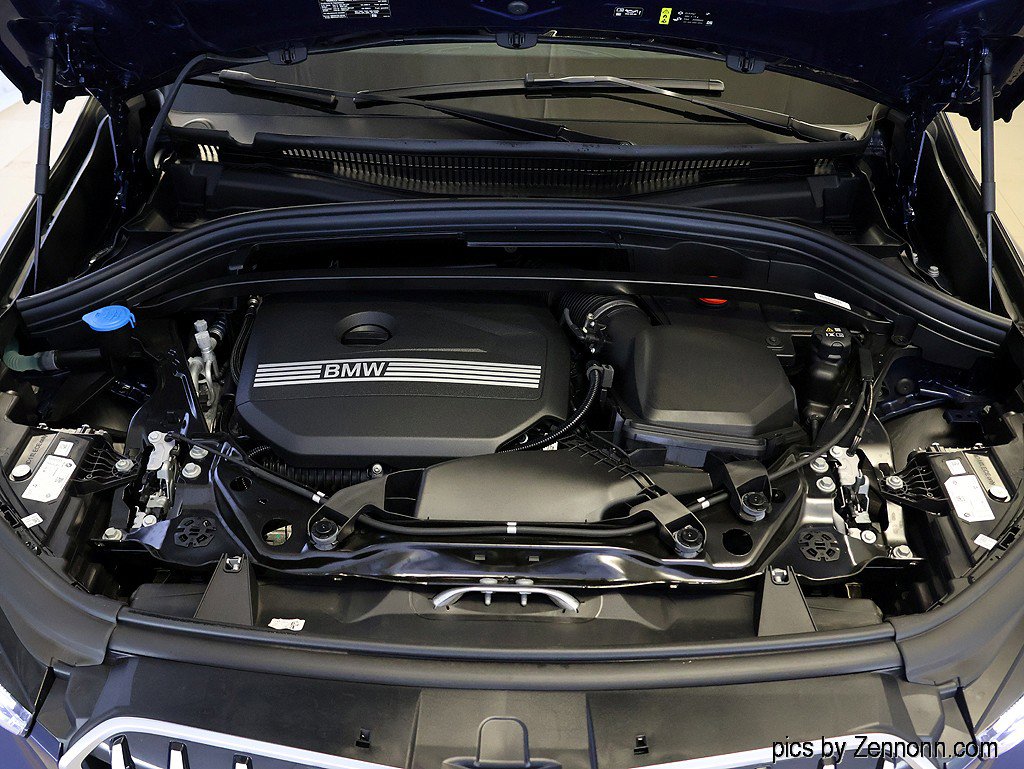 Certified 2025 BMW X1 xDrive28i image 39