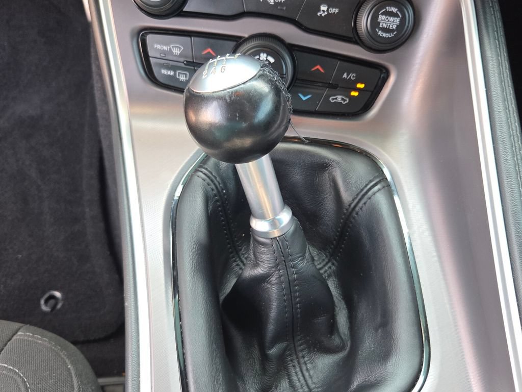 Used 2022 Dodge Challenger R/T RWD image 20