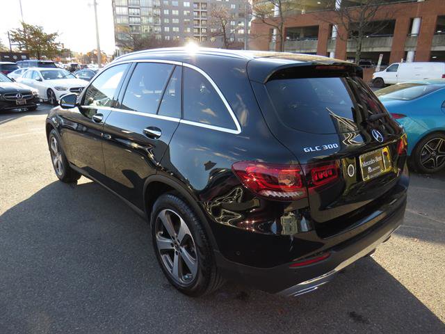 Used 2022 Mercedes-Benz GLC 300 4MATIC image 2
