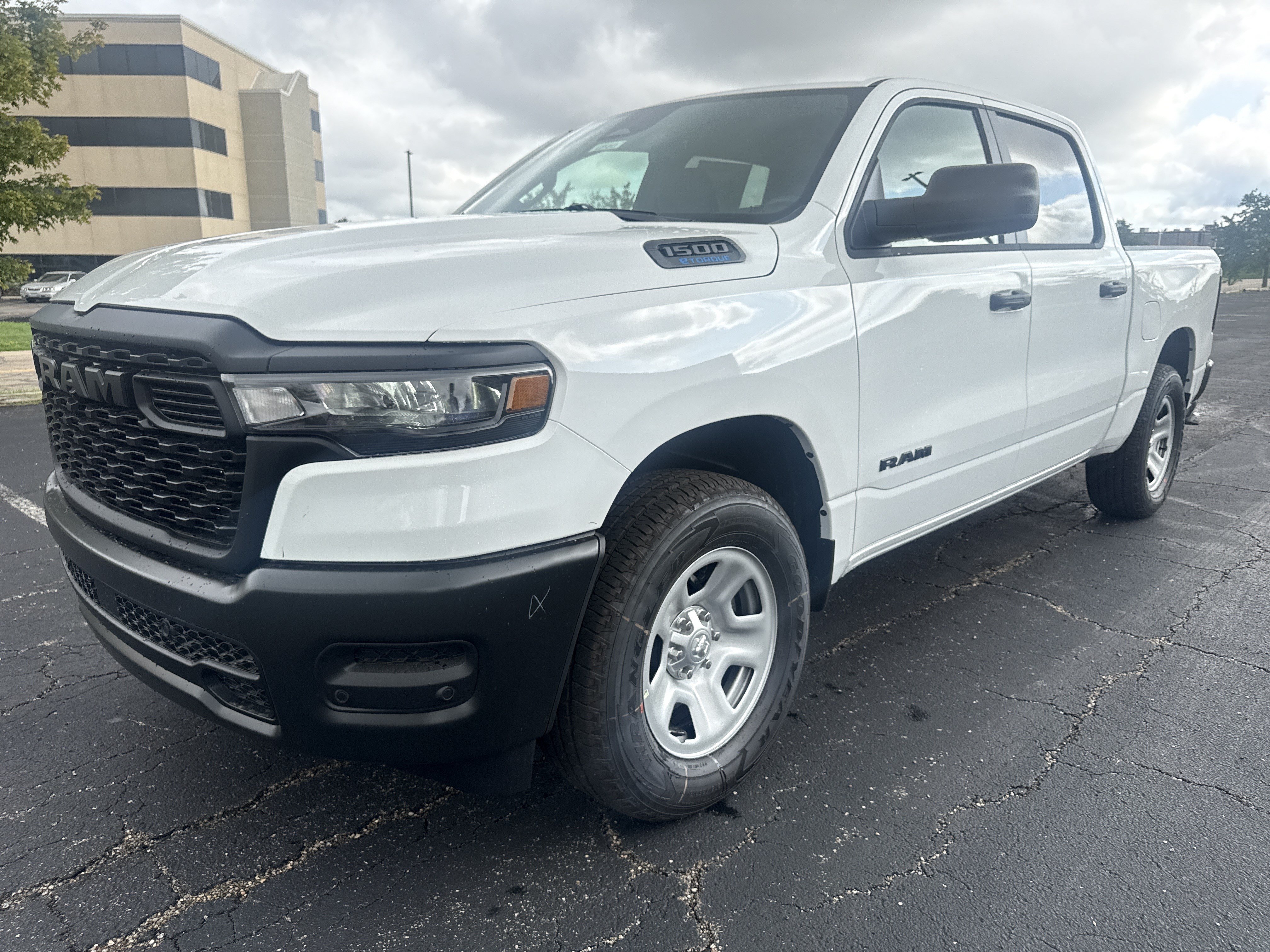 New 2026 RAM 1500 Tradesman AWD/4WD image 4