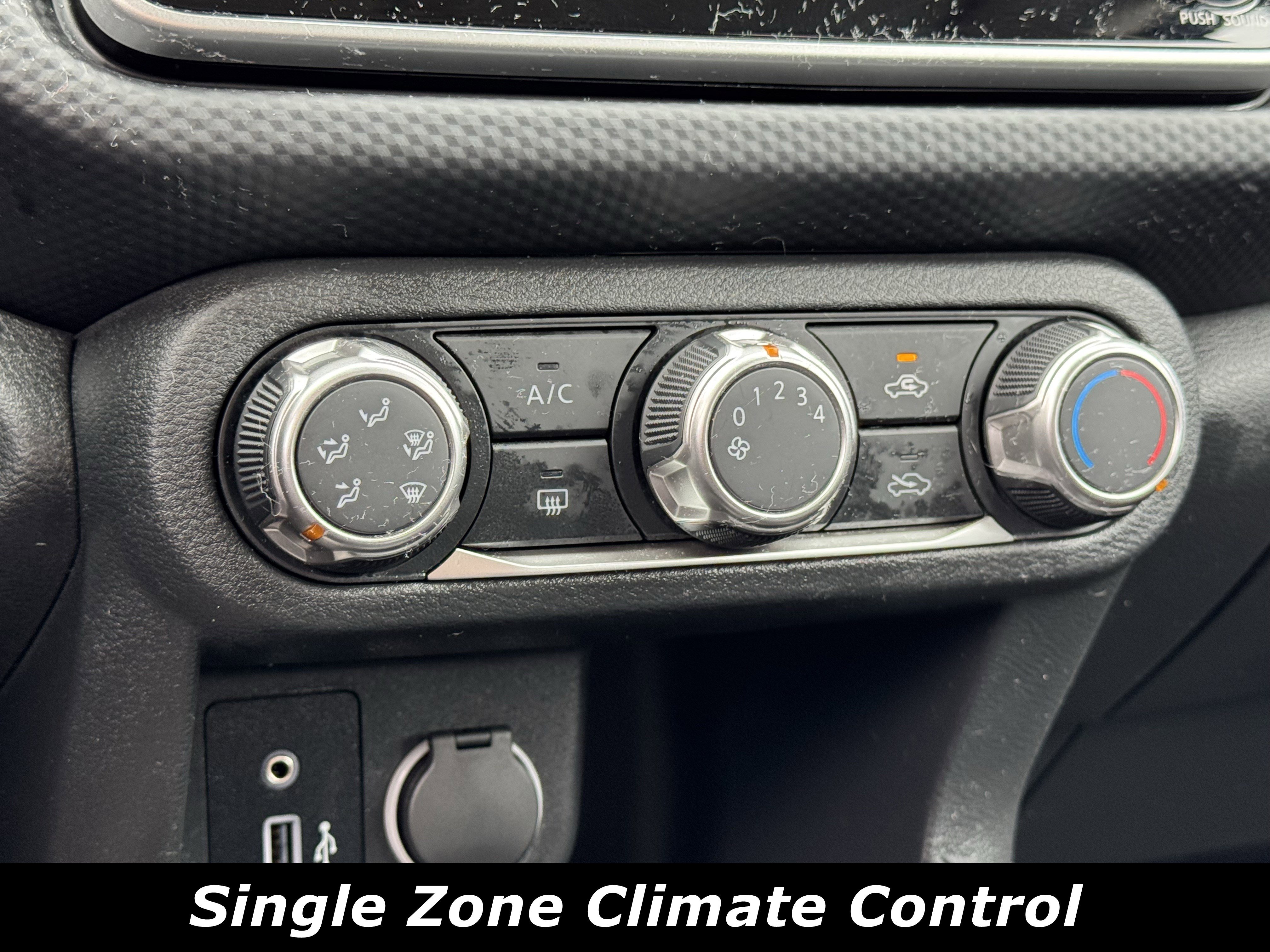 Certified 2025 Nissan Kicks Play S image 10