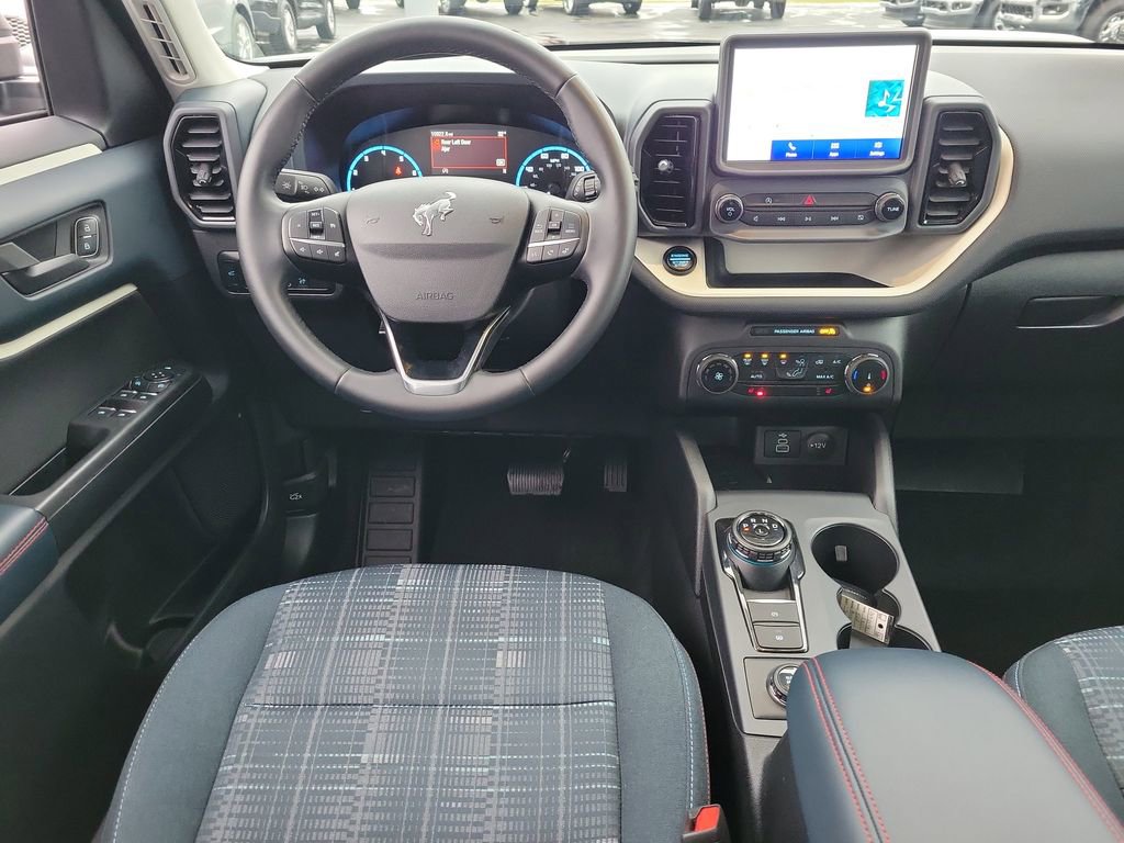 Used 2024 Ford Bronco Sport Heritage w/ Heritage Convenience Package image 12