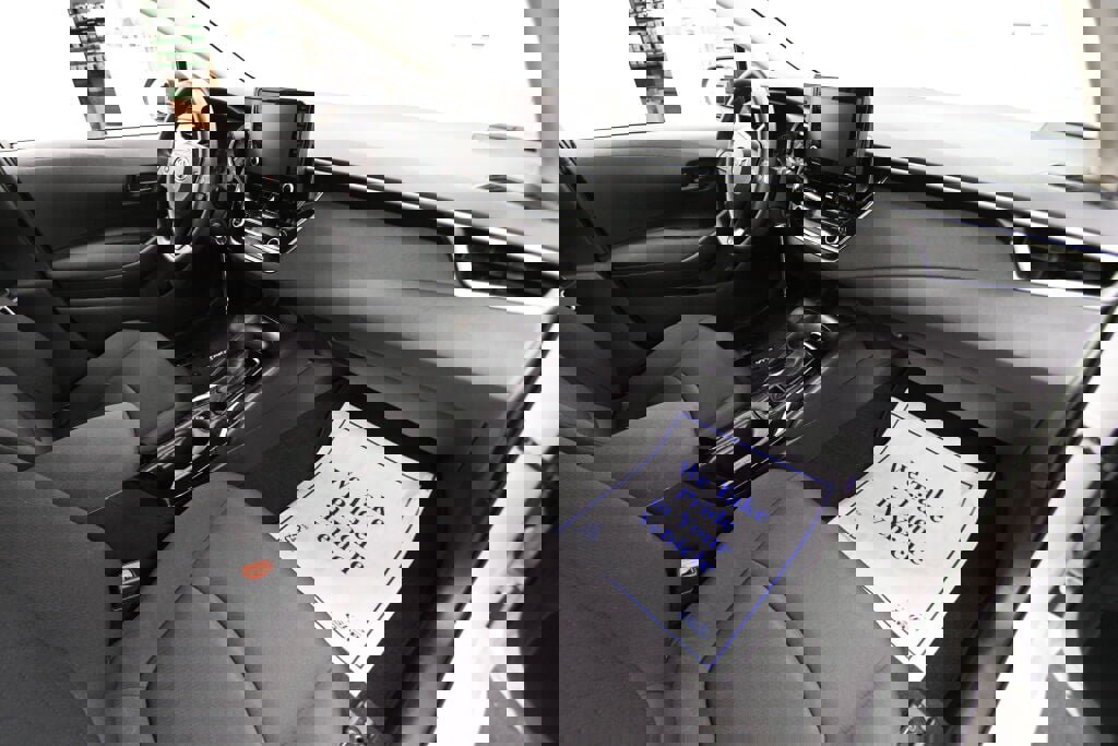 Used 2022 Toyota Corolla LE image 31