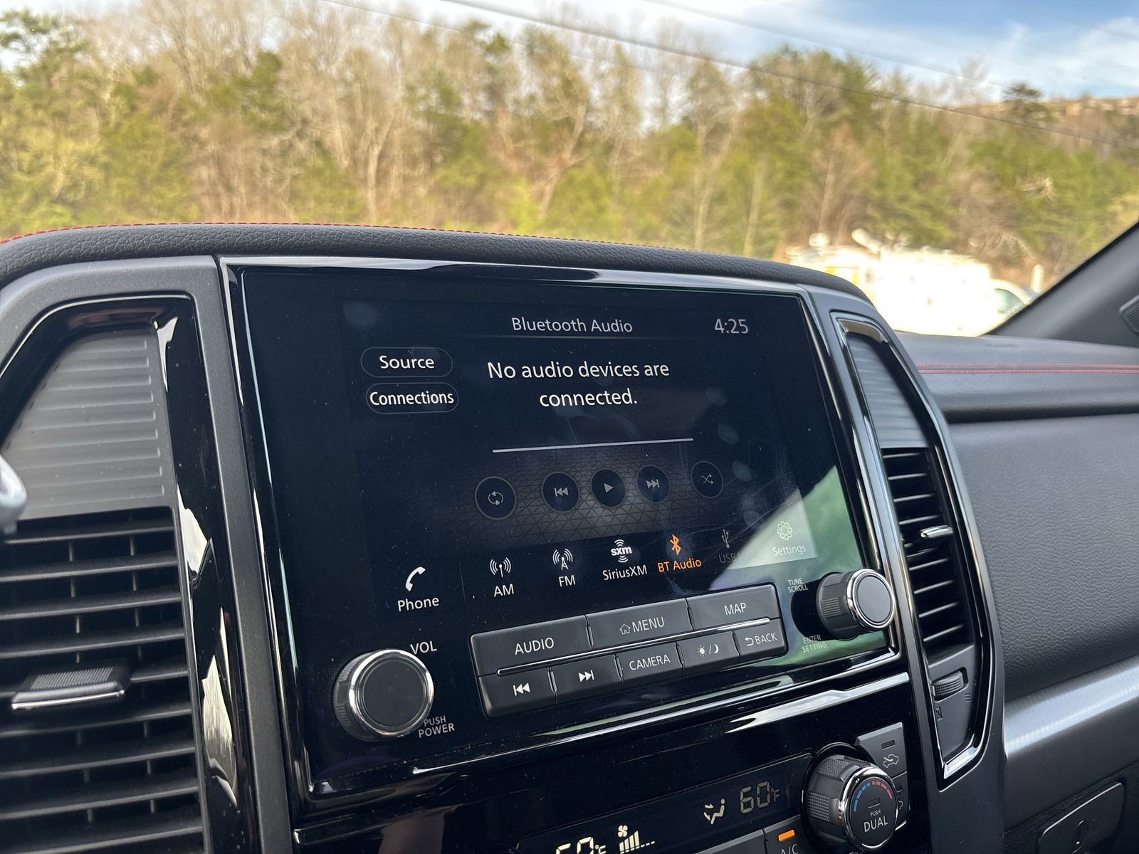 Used 2024 Nissan Titan PRO-4X AWD/4WD image 19